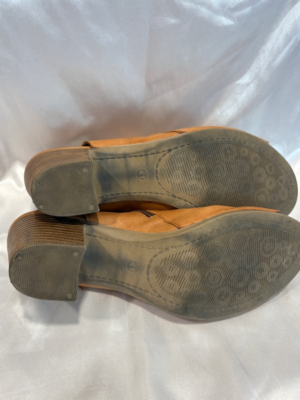 Norah Tan Super Soft Leather Sandals (41) - Picture 7 of 12